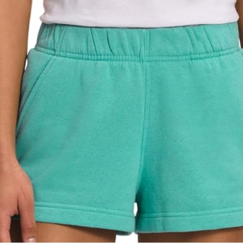 The North Face Women’s Half Dome Logo Fleece Short Wasabi TNF White XL NWT 504